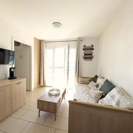 2 - 6 Voyageurs Apartment *
