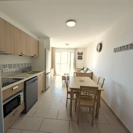 Apartment 2 - 6 Voyageurs *